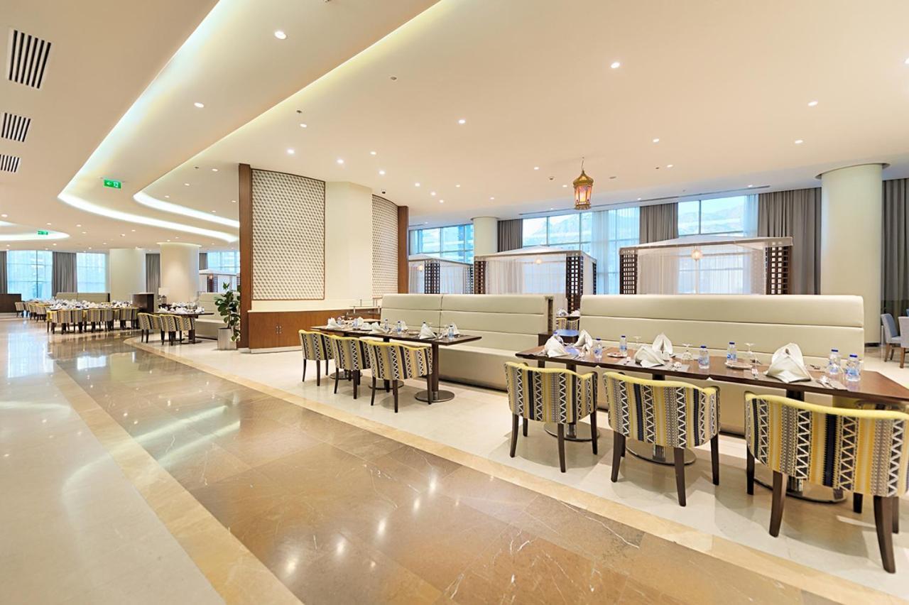 Holiday Suites Al Azizia Mekka Exteriér fotografie The hotel's restaurant